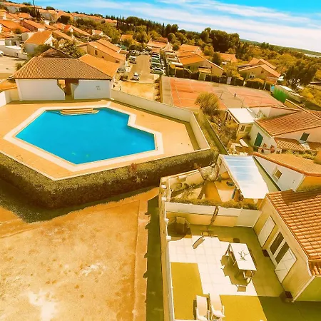 South Side, Pool, Bbq And Air Conditioning *