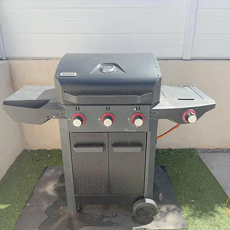 Διαμέρισμα South Side, Pool, Bbq And Air Conditioning *